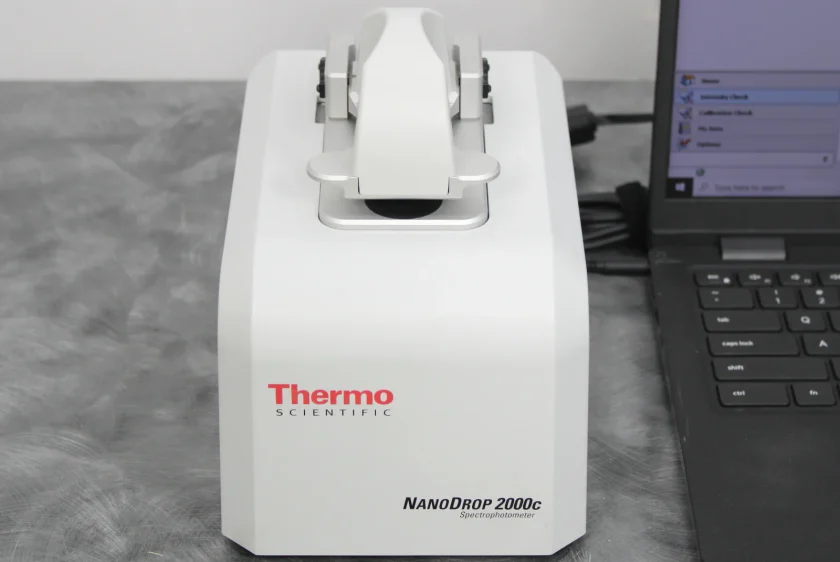 Thermo NanoDrop 2000c spectrophotometer repaired after Xenon lamp failure and wavelength verification error